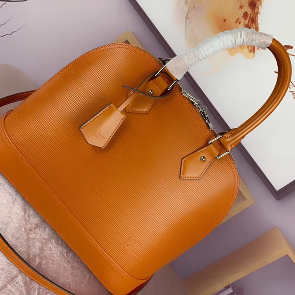 ルイヴィトンバッグ背面デザイン